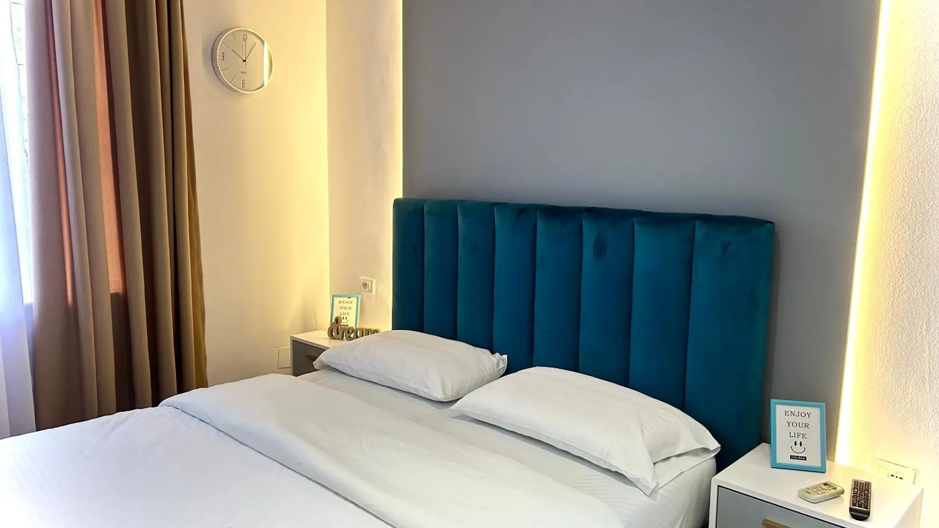 Melody Apartments טיראנה
